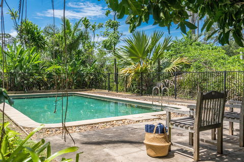 Your Luxury Escape - Cedar View - Accommodation Asia 2