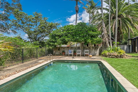 Your Luxury Escape - Cedar View - Accommodation Asia 1