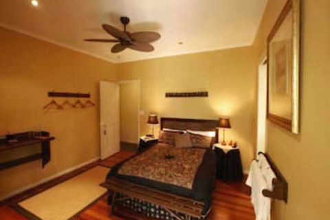 Noosa Country House - Accommodation Guide 3