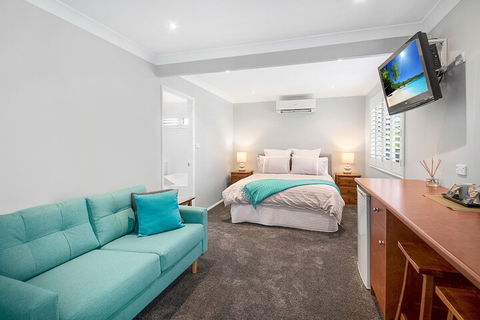 Forresters Beach Bed & Breakfast - Accommodation Guide 4
