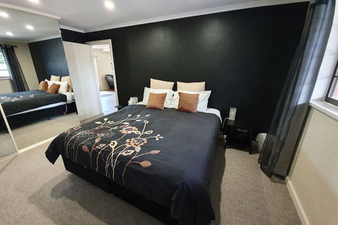 Under The Vines - Accommodation China 2