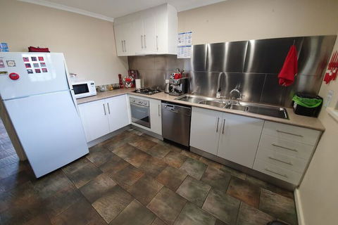 Under The Vines - Accommodation China 7