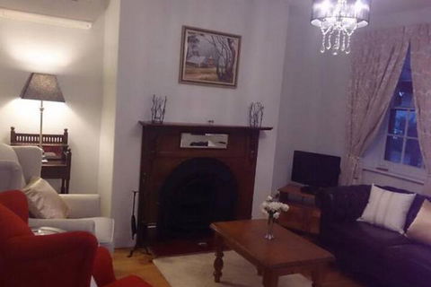 Annabelles Cottage - Accommodation Guide 6