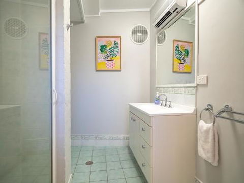 Sea180 Merimbula - Accommodation Guide 4