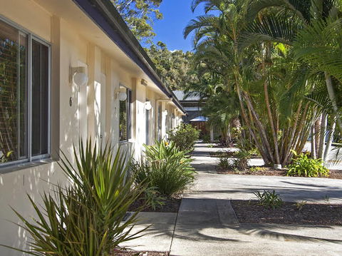 Dolphins Motor Inn - Accommodation Asia 0