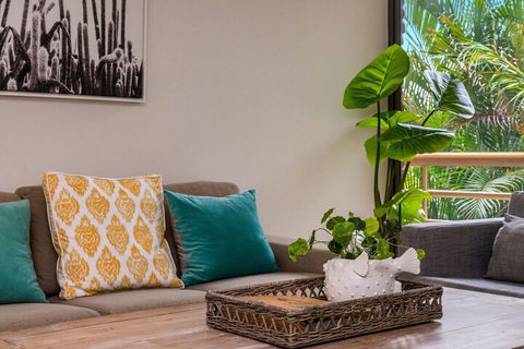 Byron Breeze 5 - Accommodation Asia 1