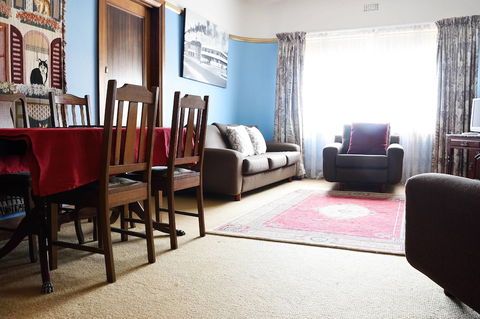Apartments Downtown - Accommodation Asia 5