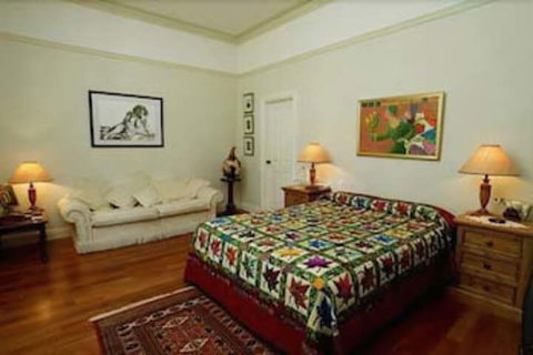 Ford House Retreat - Accommodation Asia 4