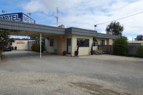 Calder Family Motel - Accommodation Asia 2