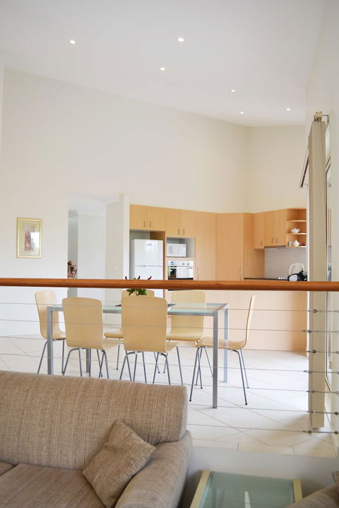 Parker By The Sea - Accommodation Asia 4