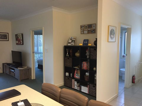 Lyreen's Apartment B&B - Accommodation Guide 6