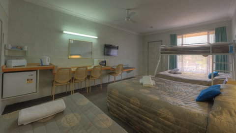 Alluna Motel - Accommodation Guide 3
