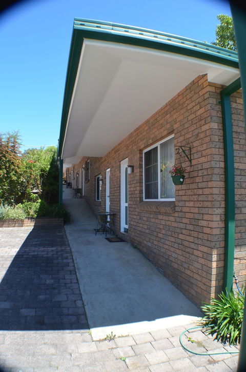 Deer Park Motor Inn - Accommodation Asia 1