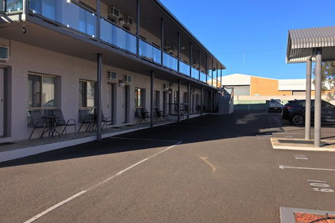 New England Motor Inn - Accommodation Asia 4