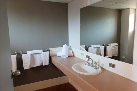 Crystal Fountain Motel Albury - Accommodation Guide 6