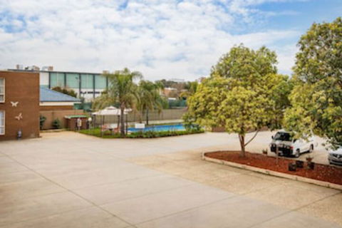Australia Park Motel - Accommodation Guide 0