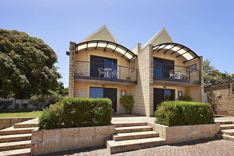 Albany Harbourside Apartments And Houses - Accommodation Guide 2
