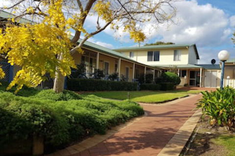 Park Avenue Holiday Units - Accommodation Guide 0