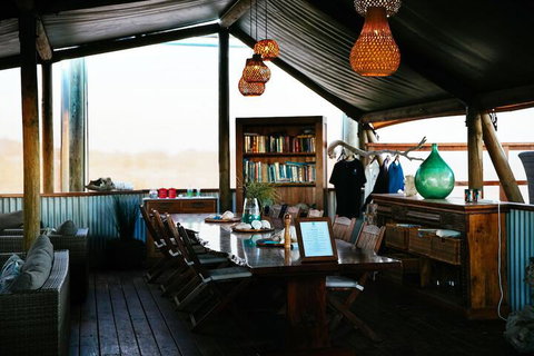 Sal Salis - Accommodation Guide 3