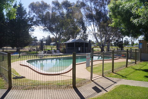 All Seasons Mansfield - Accommodation Asia 4