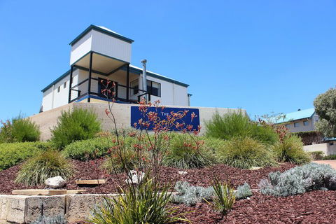 The Break, Margaret River Beach Houses - Accommodation Guide 1