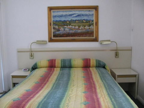 Wayfarer Motel - Accommodation Asia 5