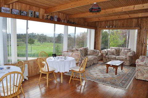 Roslyn House B & B - Accommodation Asia 1