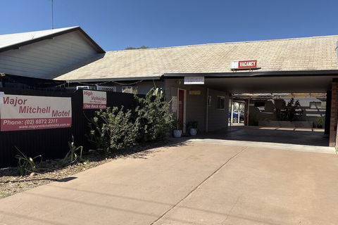 Major Mitchell Motel - Accommodation Asia 1