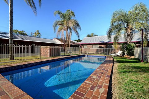 Major Mitchell Motel - Accommodation Asia 4