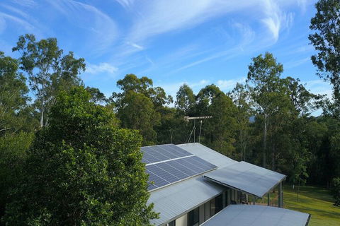Melawondi Spring Retreat - Accommodation Guide 2