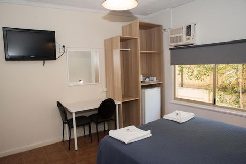Jurien Bay Hotel - Accommodation Asia 3
