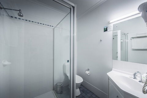 Diggers Tavern - Accommodation Guide 6