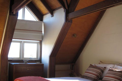 Vineyard Cottages - Accommodation Asia 3