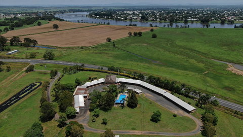 Jacaranda Motor Lodge - Accommodation Guide 0