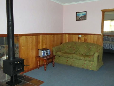 Platypus Park Country Retreat - Accommodation Asia 4