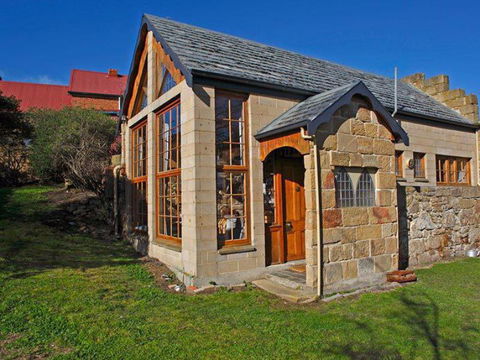Waverley Cottages - Accommodation Asia 5