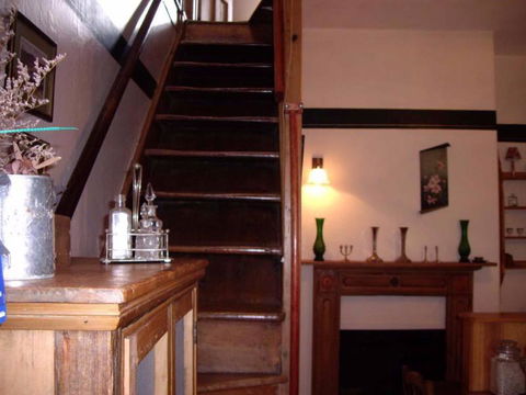 Waverley Cottages - Accommodation Asia 3
