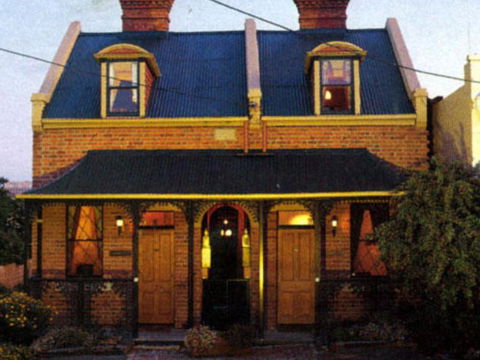 Waverley Cottages - Accommodation Asia 2