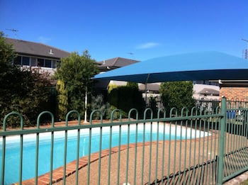 Denman Motor Inn - Accommodation Guide 2
