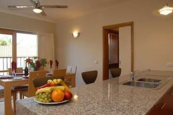 The Lakes Apartments - Accommodation Asia 4