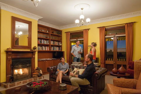 The Mudgee Homestead Guesthouse - Accommodation Guide 4