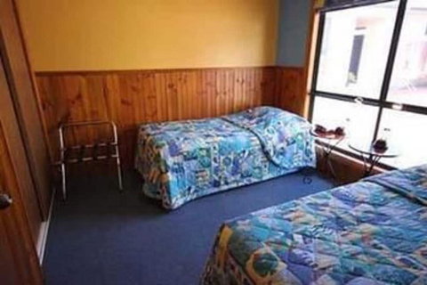 Bicheno's A Plus Apartments - Accommodation Guide 3