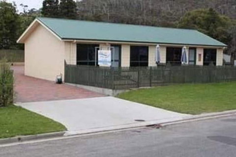 Bicheno's A Plus Apartments - Accommodation Guide 7