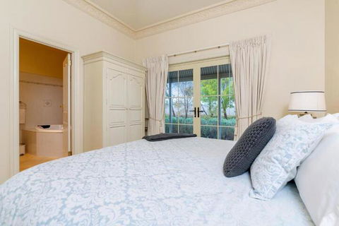 Barossa Vineyard Cottages - Accommodation Asia 7