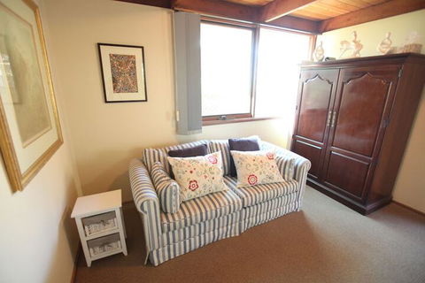 Englewood Ridge - Accommodation Asia 3