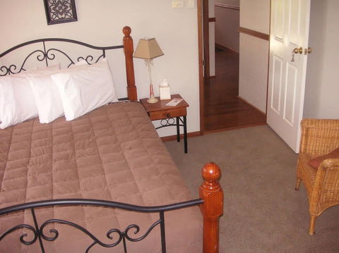 Rosedale Bed & Breakfast - Accommodation Asia 2