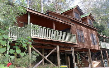 Hilldale NSW Accommodation Guide