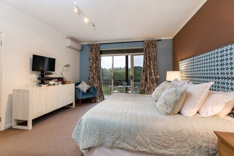 Mantons Creek Estate & Lodge - Accommodation Guide 1