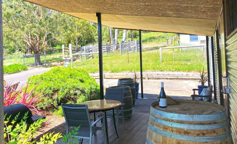 Valley Farm Vineyard Cottages - Accommodation Asia 1