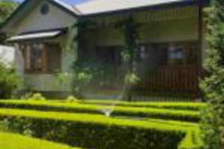 Yungaburra QLD Accommodation Asia